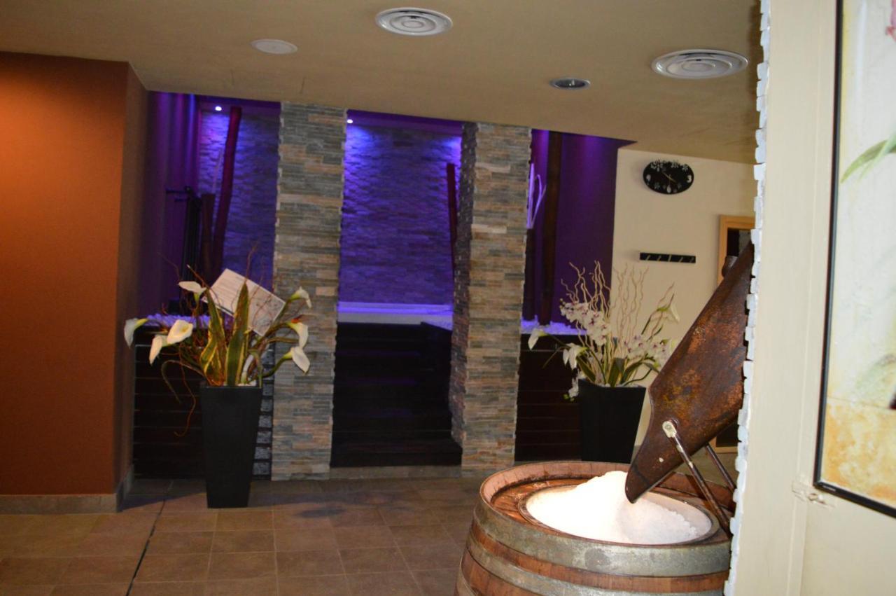 Golf Valcurone Hotel Momperone Exterior foto
